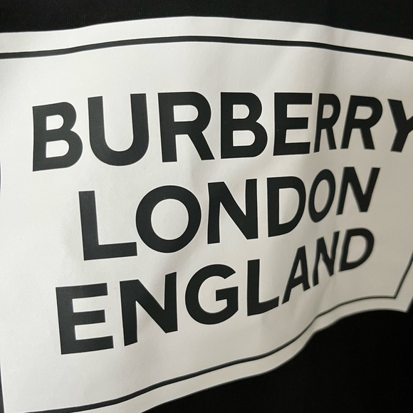 BURBERRY T Shirt Minimalist Block Lettering Women’s XL NWT - Picture 4 of 6